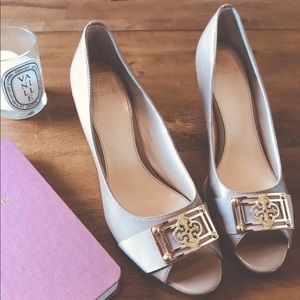 ISOLA - Taupe Patent Leather Peeptoe Pumps Sz 10